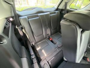 Land Rover Discovery Sport HSE SD4 - Image 16