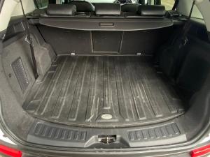 Land Rover Discovery Sport HSE SD4 - Image 18