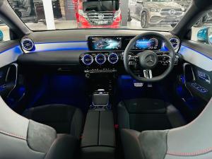 Mercedes-Benz CLA CLA200 Progressive - Image 3