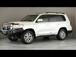 Toyota Land Cruiser 200 4.5D-4D V8 VX-R - Image 23