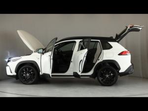 Toyota Corolla Cross 1.8 HEV GR-Sport - Image 26