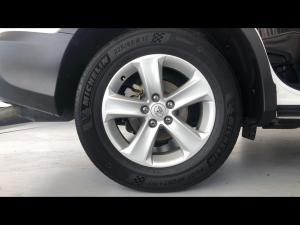 Toyota RAV4 2.2D-4D AWD GX - Image 20