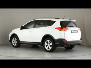 Toyota RAV4 2.2D-4D AWD GX - Image 21