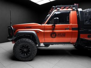 Toyota Land Cruiser 79 4.5D-4D LX V8 single cab - Image 3
