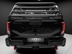 Toyota Hilux 2.8GD-6 double cab Raider 4x4 - Image 16