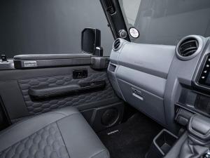 Toyota Land Cruiser 79 2.8GD-6 double cab auto - Image 27