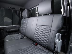 Toyota Land Cruiser 79 2.8GD-6 double cab auto - Image 29