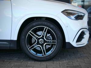Mercedes-Benz GLA GLA200 Progressive - Image 5