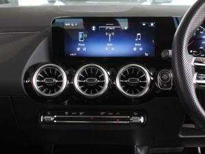 Mercedes-Benz GLA GLA200d Progressive - Image 11