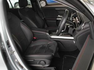 Mercedes-Benz GLA GLA200d Progressive - Image 18