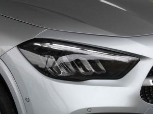 Mercedes-Benz GLA GLA200d Progressive - Image 20