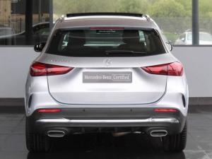 Mercedes-Benz GLA GLA200d Progressive - Image 2