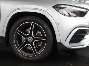 Mercedes-Benz GLA GLA200d Progressive - Image 5