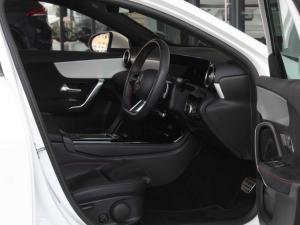 Mercedes-Benz A-Class A200 hatch Progressive - Image 20
