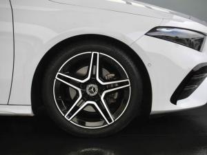 Mercedes-Benz A-Class A200 hatch Progressive - Image 23