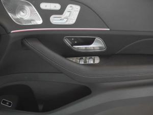 Mercedes-Benz GLE GLE300d 4Matic - Image 18