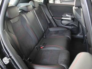 Mercedes-Benz GLA GLA200d Progressive - Image 17