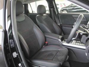 Mercedes-Benz GLA GLA200d Progressive - Image 19