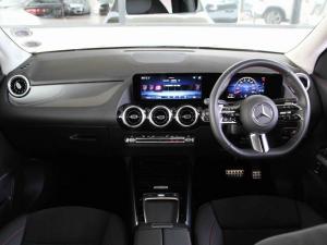 Mercedes-Benz GLA GLA200d Progressive - Image 7