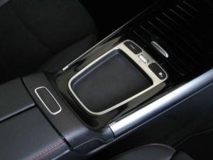 Mercedes-Benz GLA GLA200d Progressive - Image 9