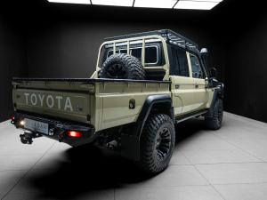 Toyota Land Cruiser 79 2.8GD-6 double cab auto - Image 15
