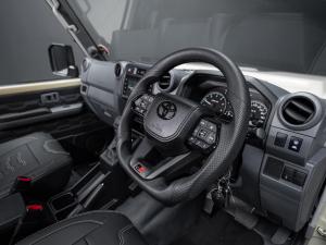 Toyota Land Cruiser 79 2.8GD-6 double cab auto - Image 20