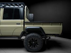 Toyota Land Cruiser 79 2.8GD-6 double cab auto - Image 4
