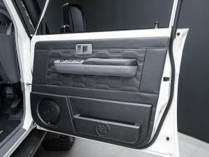 Toyota Land Cruiser 79 2.8GD-6 double cab auto - Image 18