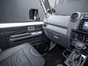 Toyota Land Cruiser 79 2.8GD-6 double cab auto - Image 26