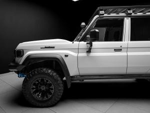 Toyota Land Cruiser 79 2.8GD-6 double cab auto - Image 3