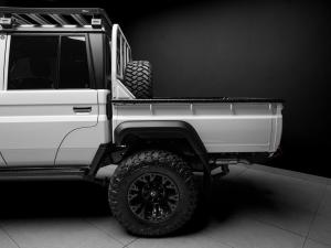 Toyota Land Cruiser 79 2.8GD-6 double cab auto - Image 4