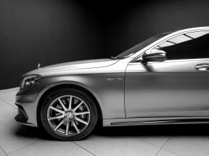 Mercedes-Benz S-Class S63 AMG - Image 4
