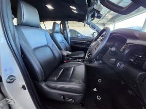 Toyota Hilux 2.8GD-6 double cab 4x4 Legend RS manual - Image 12