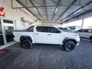 Toyota Hilux 2.8GD-6 double cab 4x4 Legend RS manual - Image 3