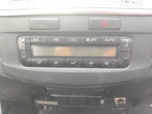 Toyota Hilux 3.0D-4D double cab Raider Legend 45 - Image 16