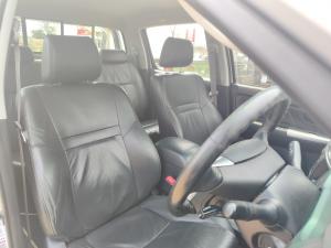 Toyota Hilux 3.0D-4D double cab Raider Legend 45 - Image 17