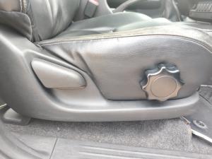 Toyota Hilux 3.0D-4D double cab Raider Legend 45 - Image 19
