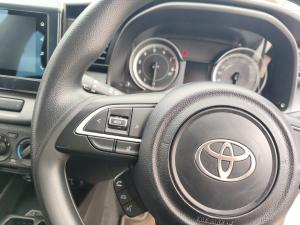 Toyota Rumion 1.5 SX manual - Image 9