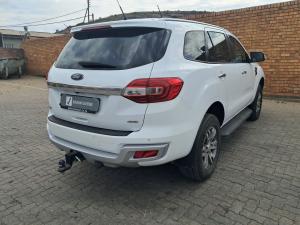 Ford Everest 3.2TDCi XLT - Image 2