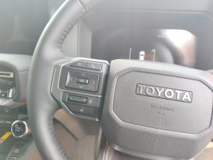 Toyota Land Cruiser Prado 2.8GD VX-L - Image 9