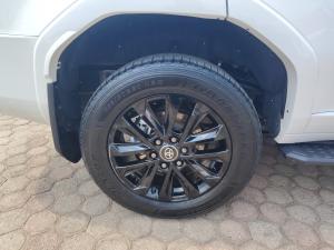 Toyota Land Cruiser Prado 2.8GD VX-L - Image 22