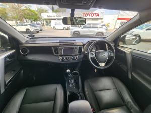 Toyota RAV4 2.2D-4D AWD GX - Image 6