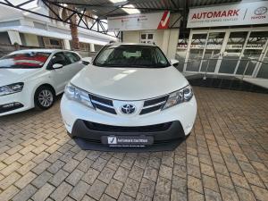 Toyota RAV4 2.2D-4D AWD GX - Image 4