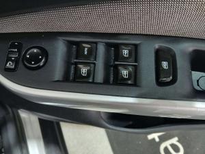 Nissan Magnite 1.0 Visia AMT - Image 16