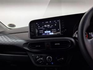 Hyundai Grand i10 1.2 Premium hatch - Image 8