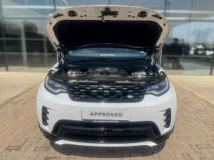 Land Rover Discovery D300 R-Dynamic SE - Image 11