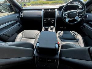 Land Rover Discovery D300 R-Dynamic SE - Image 16