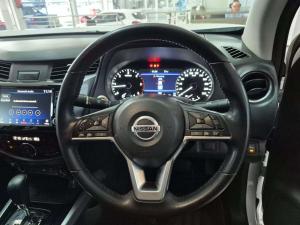 Nissan Navara 2.5DDTI LE/LE Plus 4X4 automatic D/C - Image 16