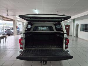 Nissan Navara 2.5DDTI LE/LE Plus 4X4 automatic D/C - Image 7