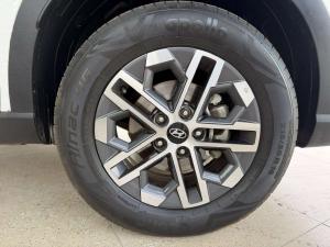 Hyundai Venue 1.0 Tgdi Fluid DCT - Image 10